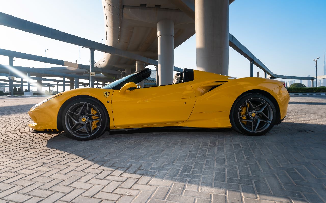 Ferrari F8 Tributo Spyder Interior