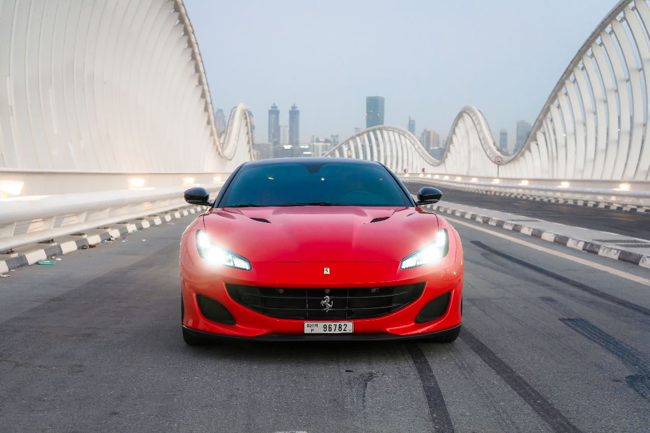 Ferrari Portofino Rosso BLACK ROOF Interior