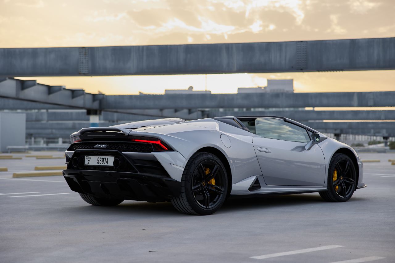 Lamborghini Huracan Evo Spyder Interior