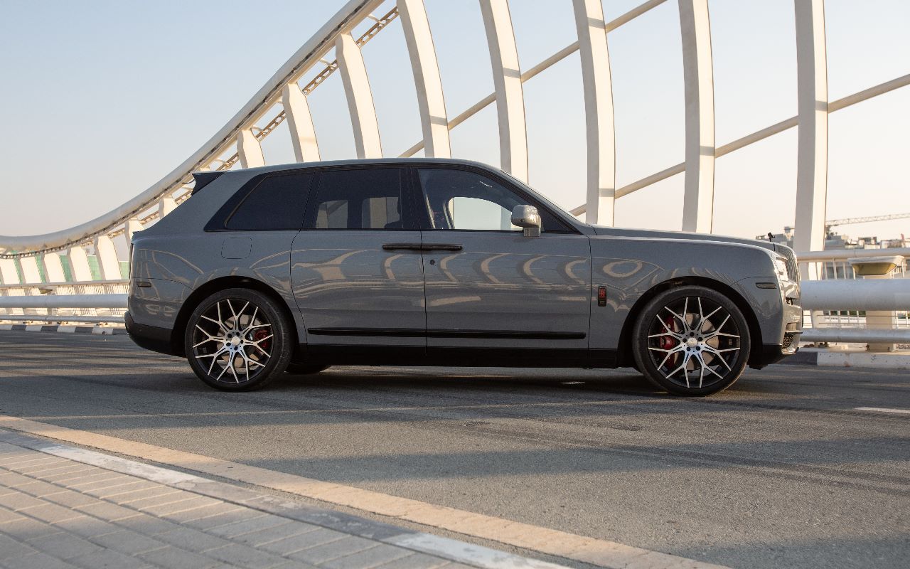 Rolls Royce Cullinan Black Badge Mansory Interior