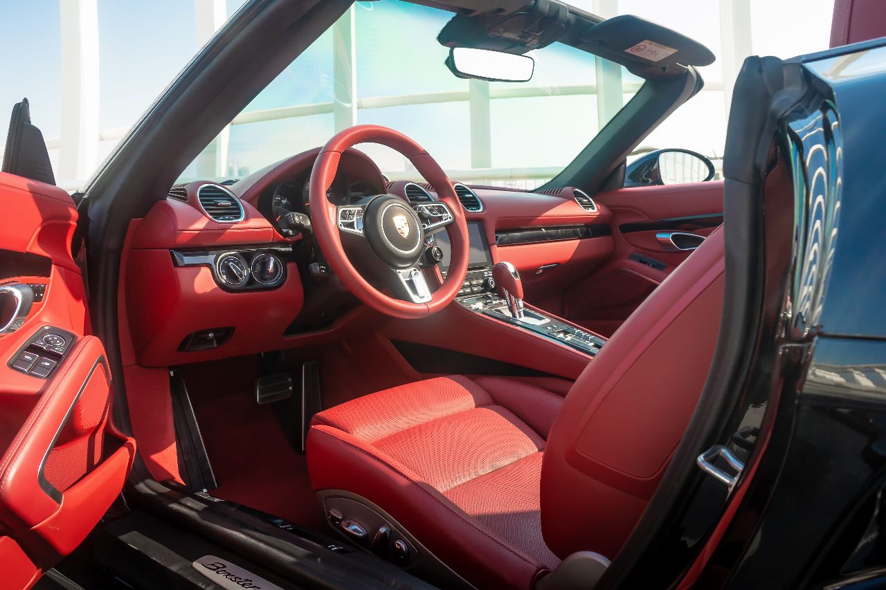 Porsche Boxster GTS Interior