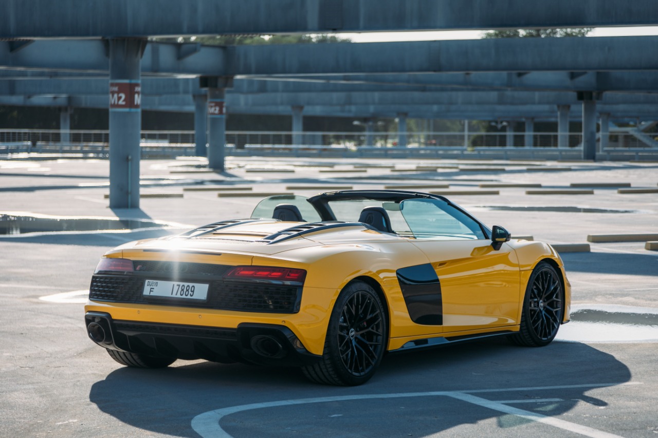 Audi R8 V10 Spyder Interior