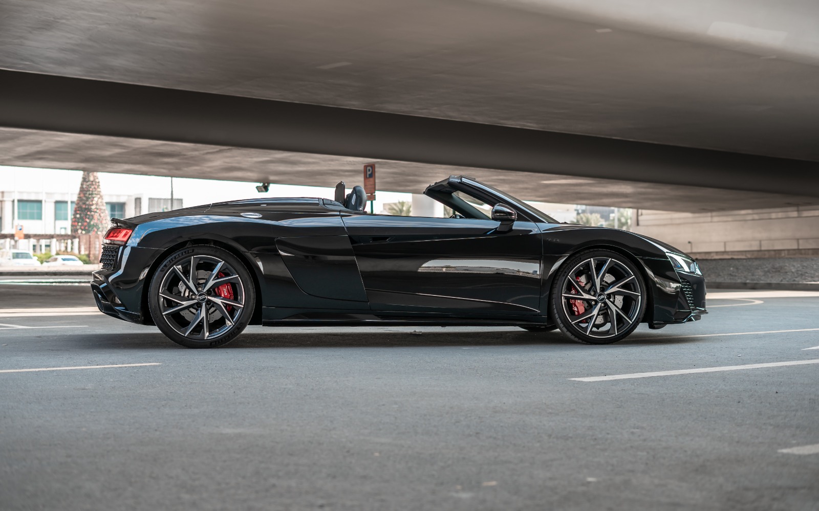 Audi R8 V10 Spyder Interior