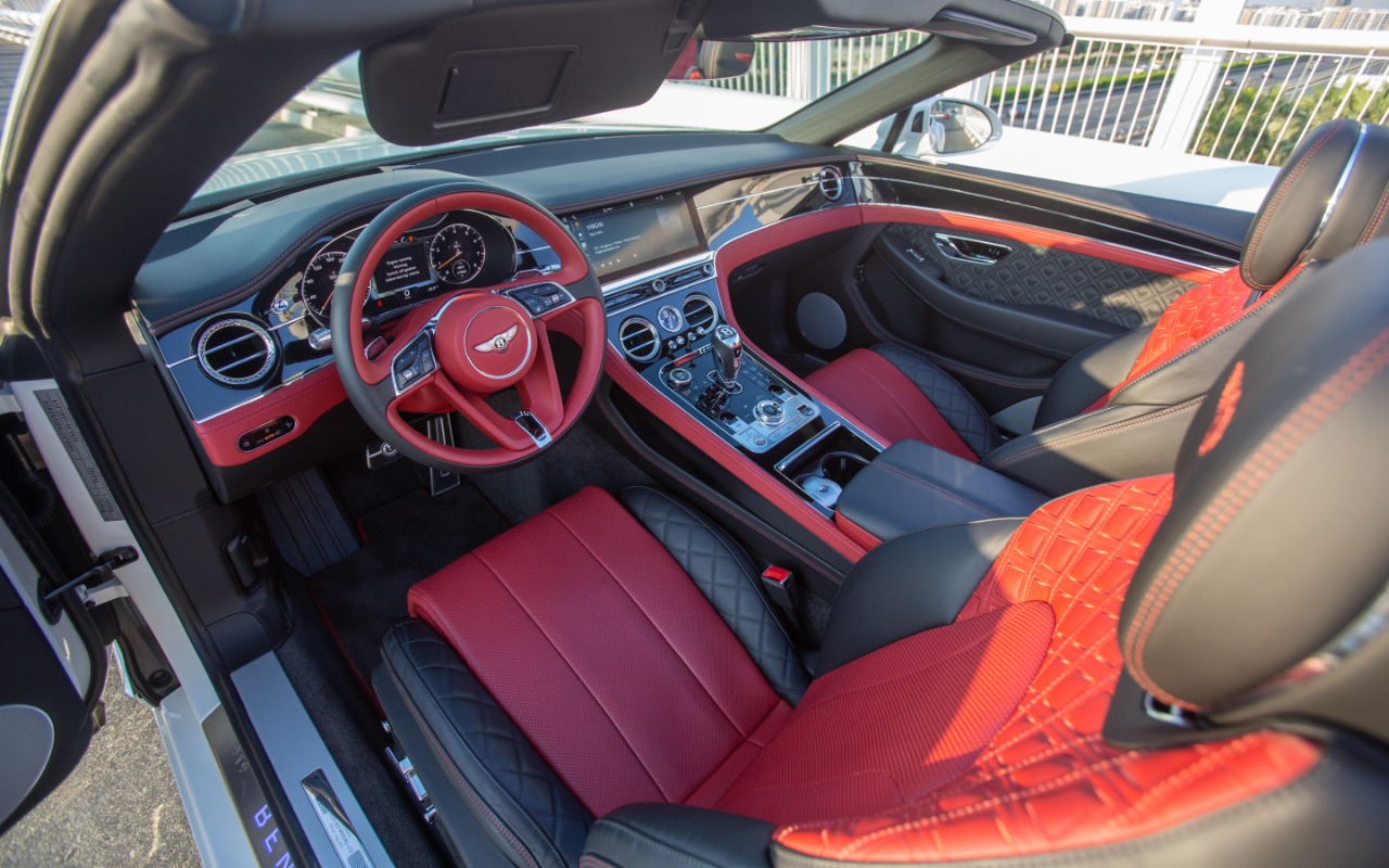 Bentley Continental GTC V12 Interior