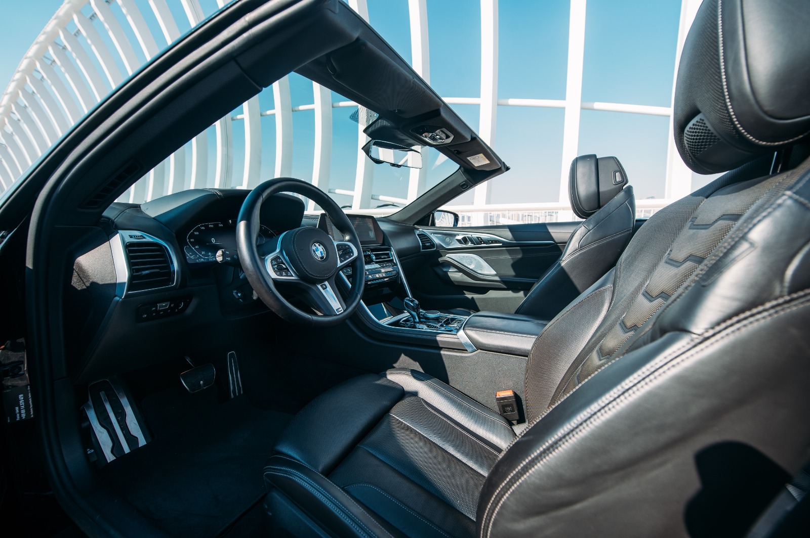 BMW 840i cabrio Interior