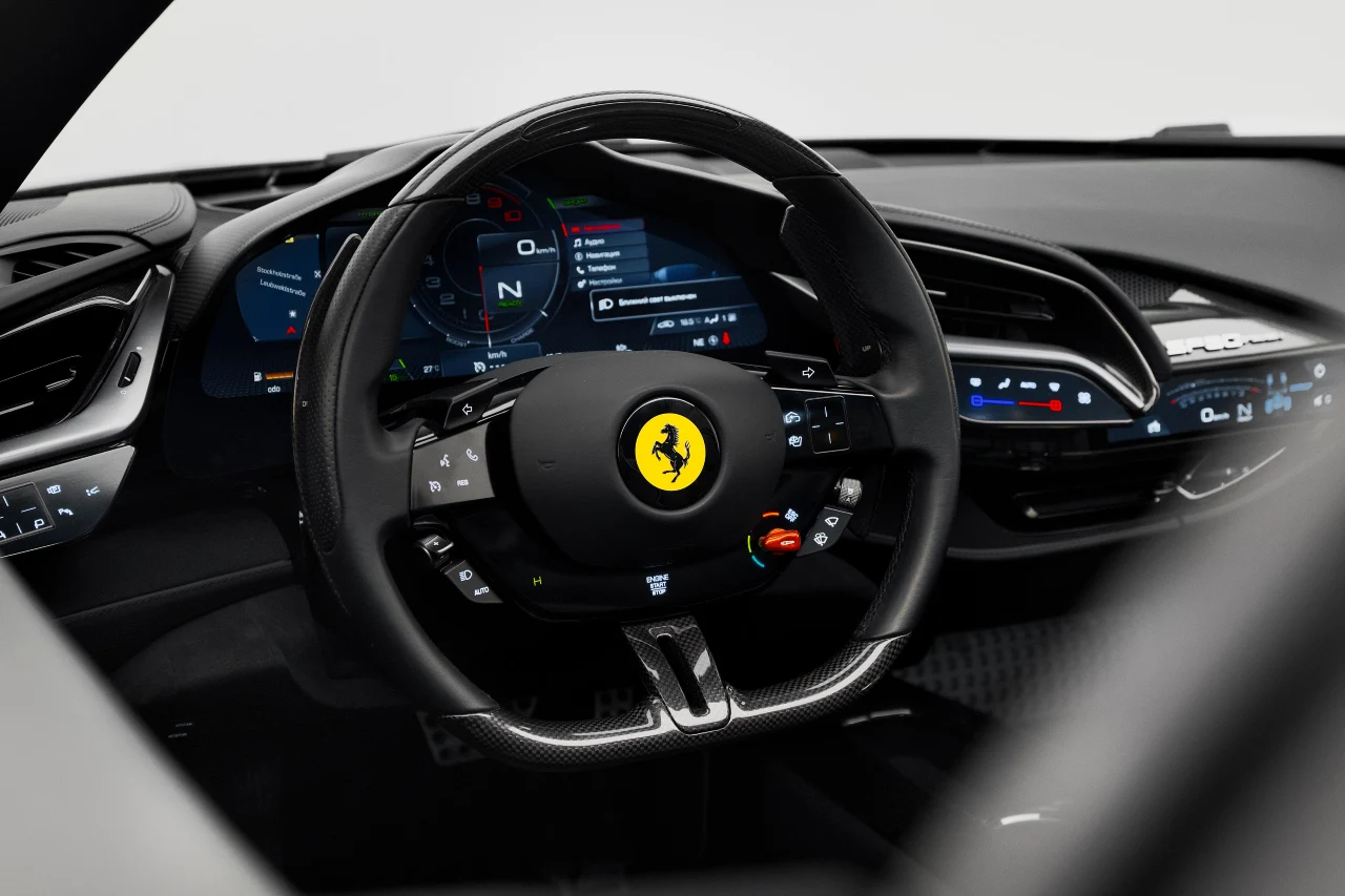Ferrari SF90 Spider Interior